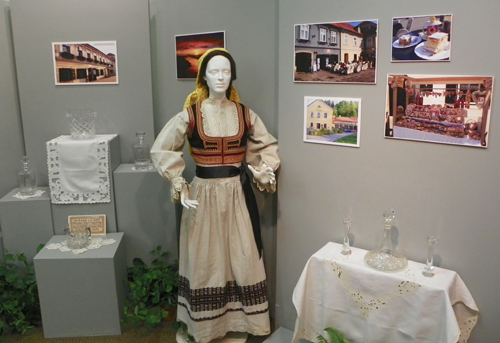 Croatian museum Samobor Crystal exhibit in Cleveland Ohio