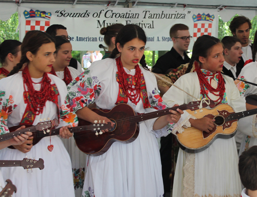 Cleveland Croatian young people performing