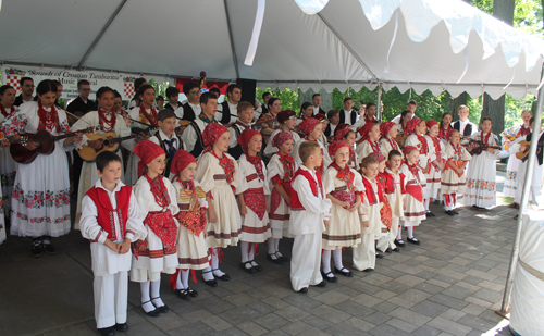 Cleveland Croatian young people performing