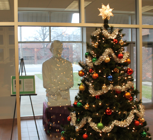 Bust of Masaryk behind Christmas Tree at the Bohemain Hall