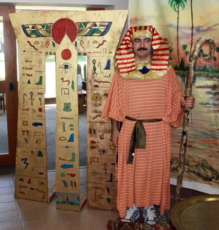Wagdi Anton dressed as King Tut