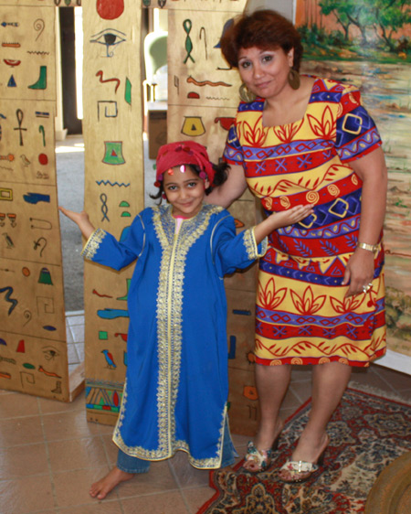 Sahar Makar and girl