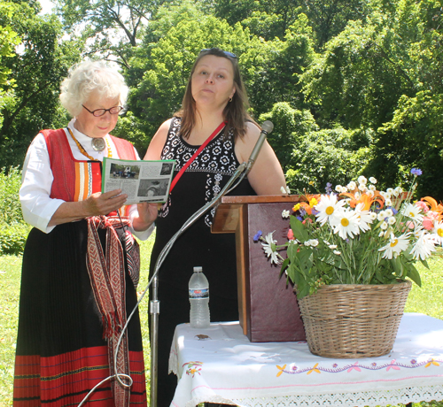 Erika Puussaar and Teevi Champa