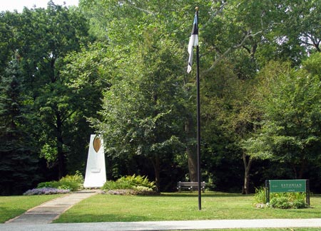 Estonian Cultural Garden in Cleveland, Ohio (photos by Dan Hanson)