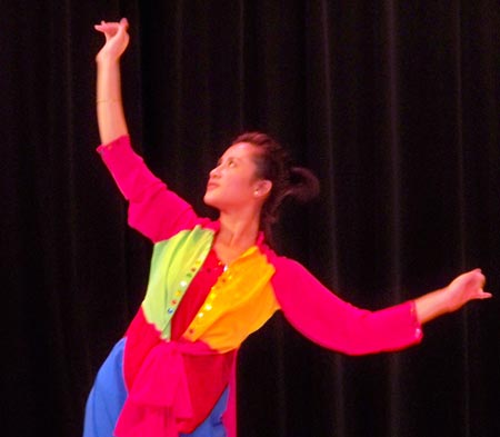 Nguyen Bui dancing