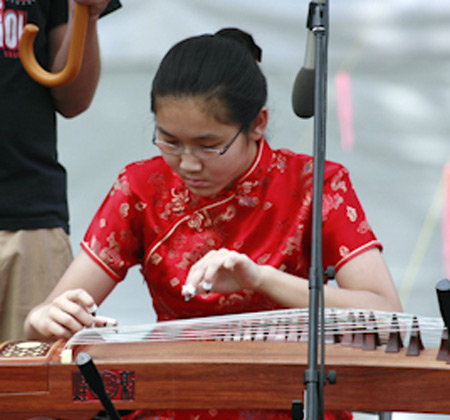 Alison Jin of the Cleveland Chinese Music Group
