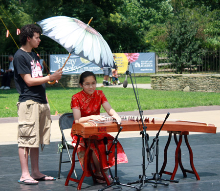 Alison Jin of the Cleveland Chinese Music Group