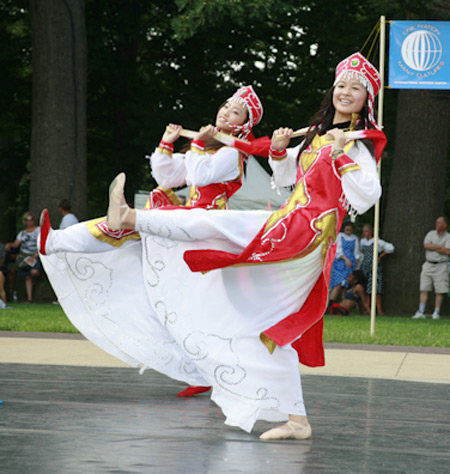 Cleveland Contemporary Chinese Culture Association Dancers