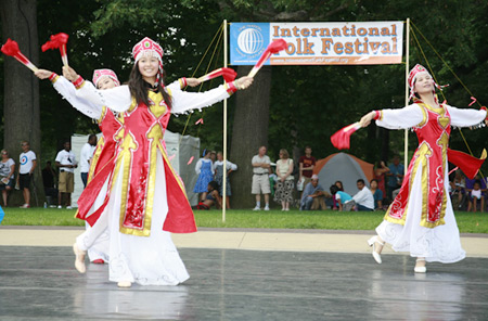 Cleveland Contemporary Chinese Culture Association Dancers