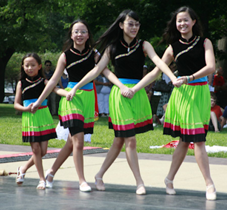 Cleveland Contemporary Chinese Culture Association Dancers