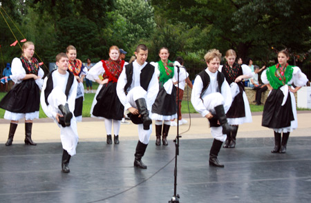 Croatian Music and Dance from Cleveland Junior Tamburitzans