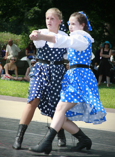 PIAST Polish Folk Song and Dance Ensemble