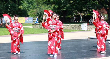 Sho-Jo-Ji Japanese Dancers