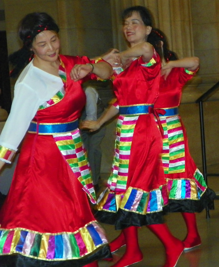 Traditional Chinese Dancers