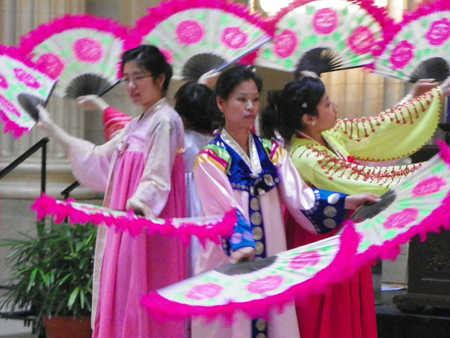 traditional Korean Fan Dance