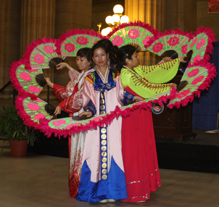 traditional Korean Fan Dance