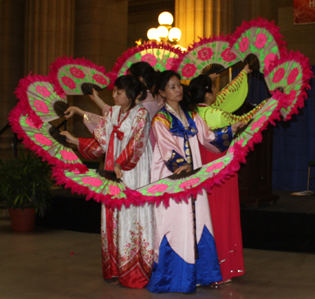 traditional Korean Fan Dance