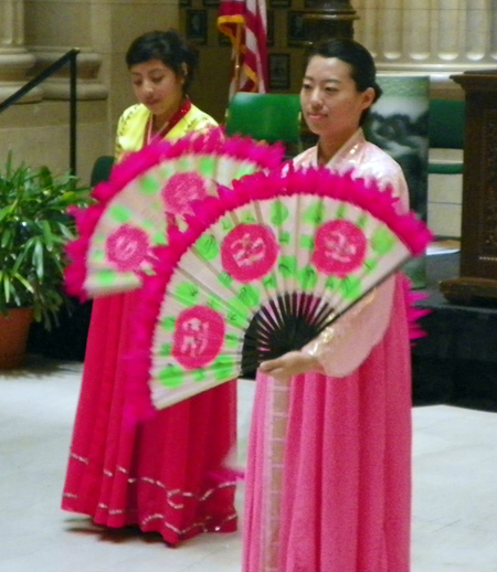 traditional Korean Fan Dance