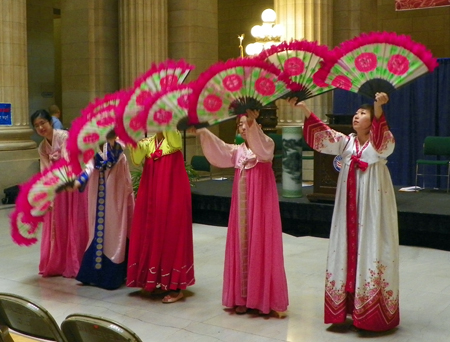 traditional Korean Fan Dance