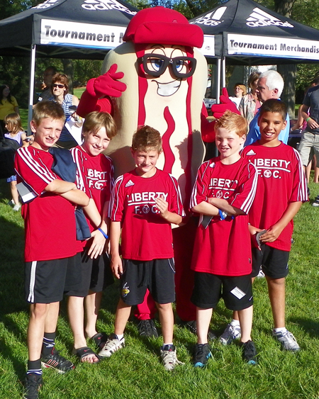 Cleveland Indians mascot Ketchup with Liberty athletes
