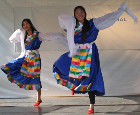 Tibetan Dance from CCCCA dancers