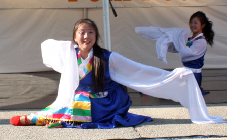 Tibetan Dance from CCCCA dancers