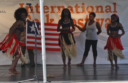 Liberian Association of Cleveland and Environs dancers