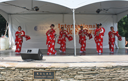 Sho-jo-ji Japanese Dancers