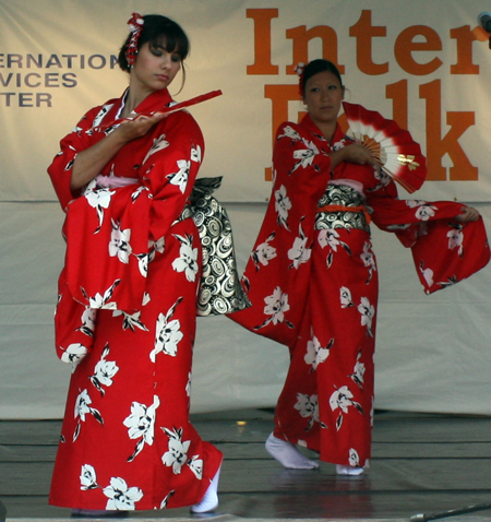 Sho-jo-ji Japanese Dancers