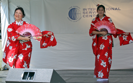 Sho-jo-ji Japanese Dancers
