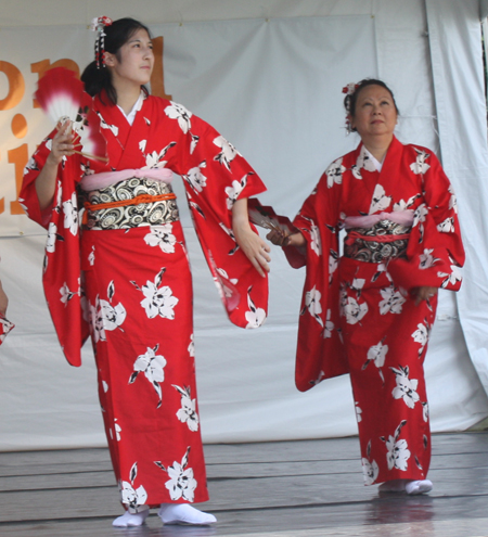 Sho-jo-ji Japanese Dancers