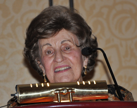 Lucretia Stoica