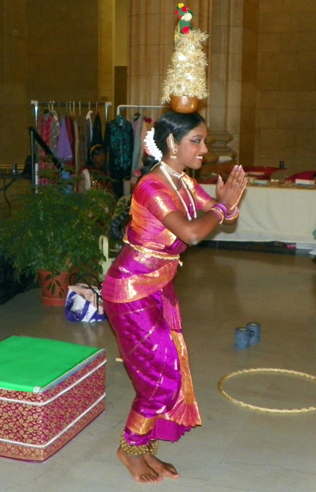 Mahima Venkatesh - Karagattam
