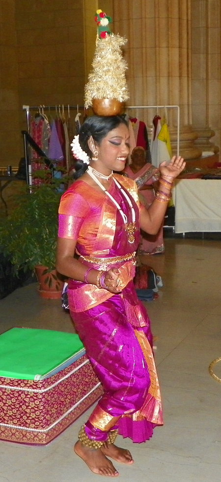 Mahima Venkatesh - Karagattam