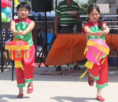 Happy Drum Dance by young Chinese Americans in Cleveland