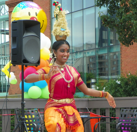 Mahima Venkatesh performing the traditional South Indian Karagattam Dance