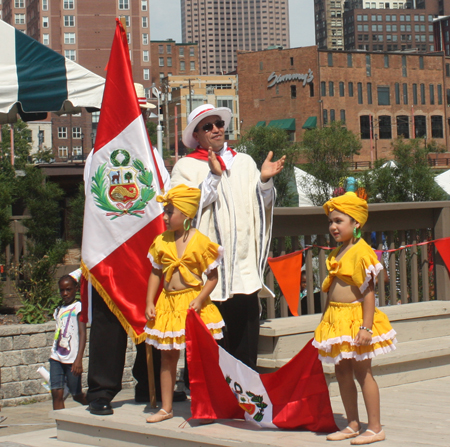 Cleveland Peru community Lando Dance
