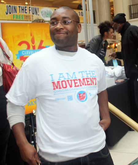 man wearing new Ohio Homecoming t-shirts