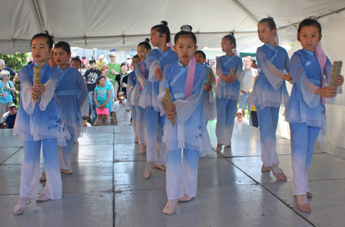 Cleveland Contemporary Chinese Culture Association dancers