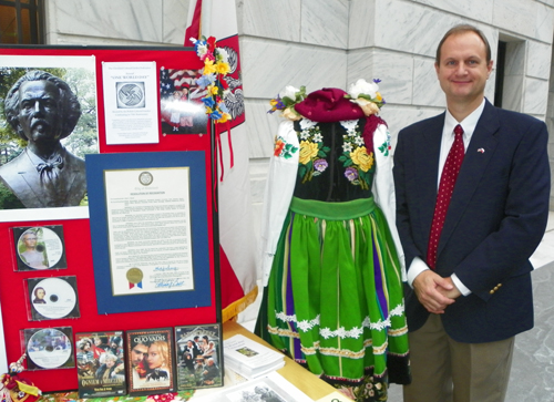 Gary Kotlarsic at Polish Cultural Garden Table