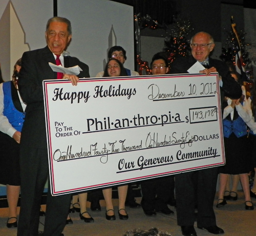 Leon Bibb and Harlan Diamond announce the Philanthropia 2012 total