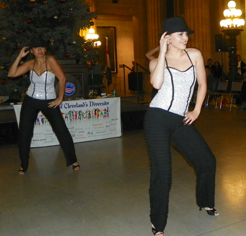 Soulseras dancers at Cleveland City Hall