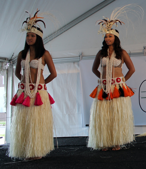 Hula dances from the Polynesian and Hawaiian Islands peformed by Polynesian Hula Fusion