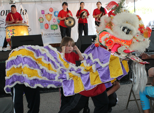 Kwan Family Lion Dance Team at Cleveland Asian Festival