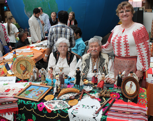 Romainian Table