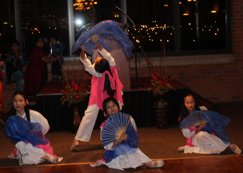 Great Wall Enrichment Center of Cleveland dancers