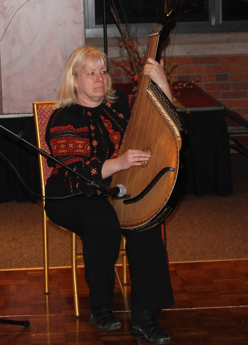 Irene Zawadiwsky from Ariel International played the Ukrainian bandura