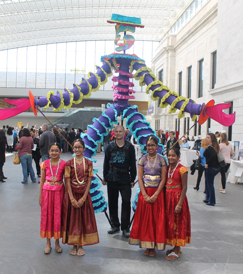 Art Museum Puppett and Indian dancers