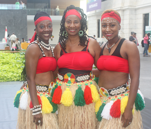 Drummers and dancers from Senegal