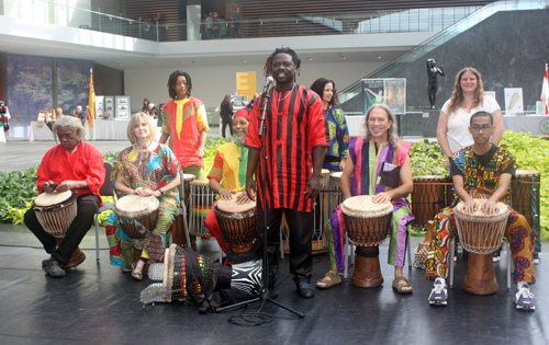 Drummers and dancers from Senegal